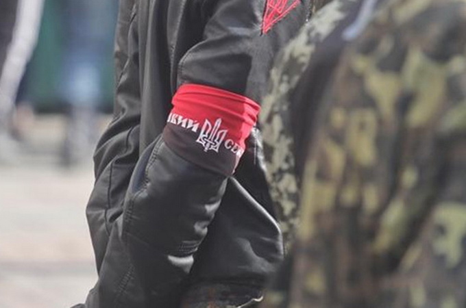 Ten camouflage men were involved in another provocation of the “Right Sector” against the UOC