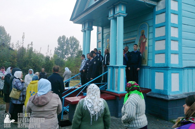 The schismatics attack UOC parishioners in Duliby