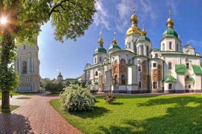 Президента закликали заборонити відкриття Євробачення у Софії Київській