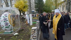 У Вінниці відкрили алею писанок з ликами святих