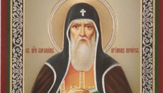 2 грудня Церква вшановує пам'ять преподобного Варлаама, ігумена Печерського