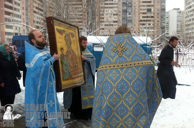 В Киевский храм прибыла Чудотворная икона, помогающая при бесплодии (ФОТО)