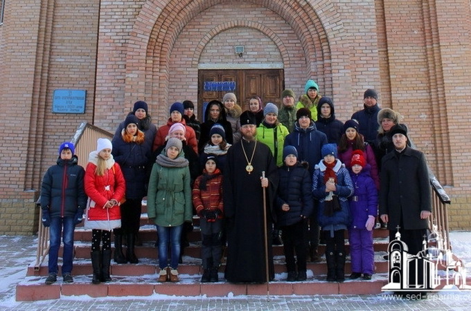 В Северодонецке УПЦ благословила детей участников АТО на паломничество по трем Лаврам