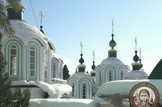 Зима на Святой Горе: монахи Афона встретят Новый год по юлианскому календарю (ФОТО)