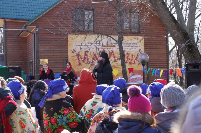 У споруджуваному столичному Кафедральному соборі УПЦ весело проводили Масляну (ФОТО)