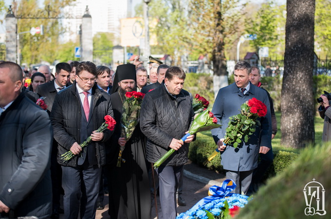 У Києві вшанували пам'ять героїв-чорнобильців (ФОТО, ВІДЕО)