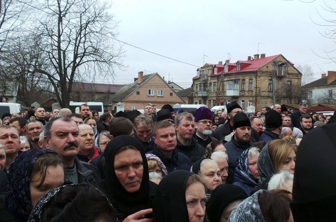 В день прощания с владыкой Нифонтом заплакало небо…