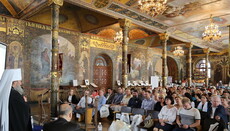 Лікарі-офтальмологи вклонилися мощам святих угодників в Київській Лаврі