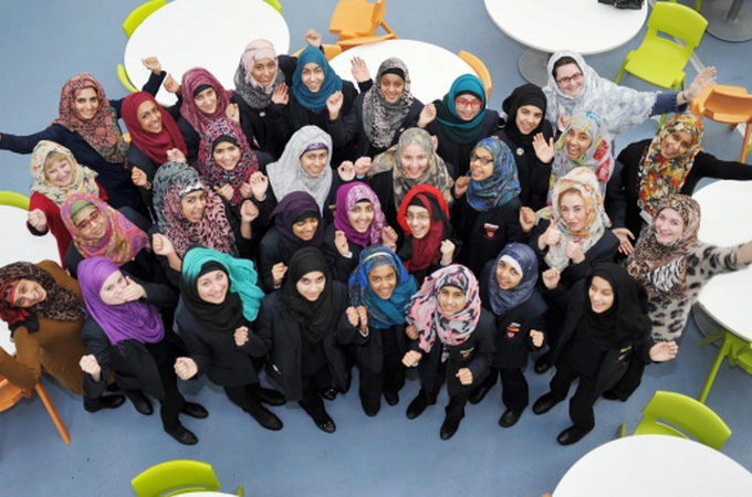 В Англії хіджаб зроблять елементом шкільної форми