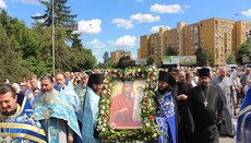 Вперше на Закарпаття прибула чудотворна ікона «Призри на смирення» (ФОТО)