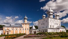 У Новгороді відреставрували Євангеліє вагою 32 кг