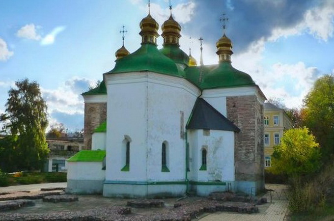 В Киеве отреставрируют церковь Спаса-на-Берестове