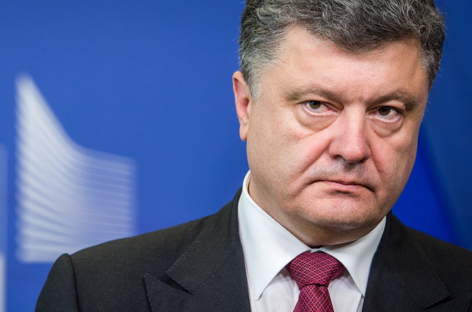 Poroshenko keeps intruding into Church affairs