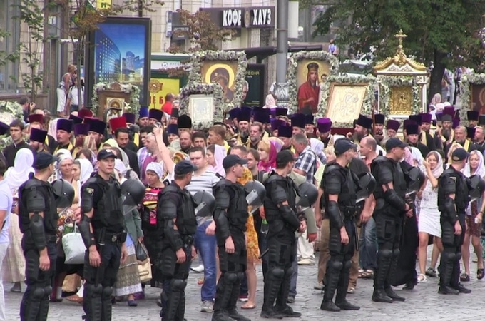 Kiev Council deputy demands arrest of law enforcers who guarded Cross Procession