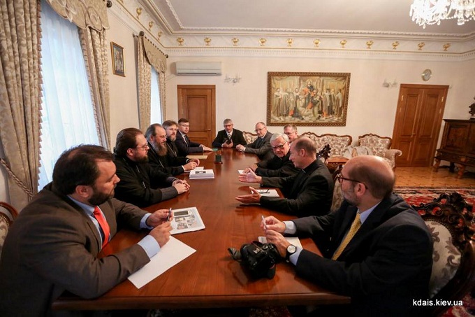 Фонд немецких католиков «Реновабис» заинтересовался православием в Украине