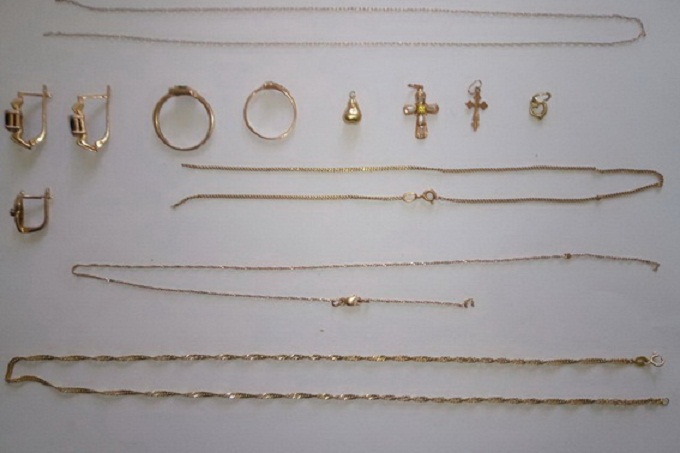 На Закарпатті обікрали ікону. Поліція затримала підозрювану у крадіжці