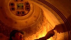 Тисячопудовий дзвін  підняли на дзвіницю монастиря в Москві