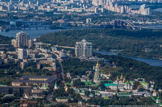 Нардеп хочет снова переименовать улицу Лаврскую в Мазепы