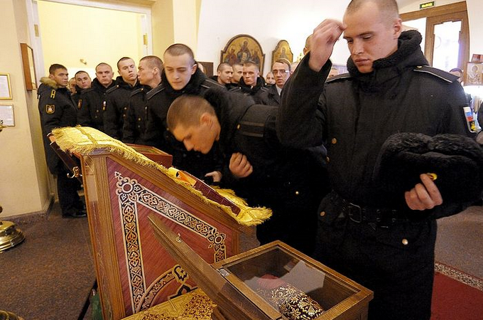 Башмачок святителя Спиридона Тримифунтского привезли в Петербург