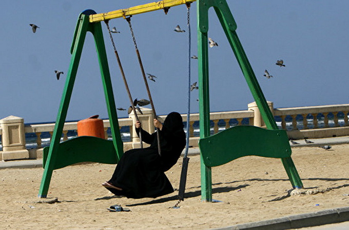 Саудівський проповідник: напарфумлена жінка з макіяжем – невірна дружина