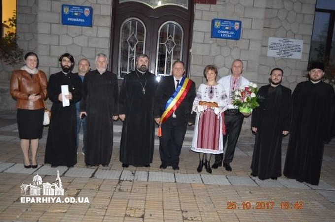 УПЦ передала в дар румынскому подземному храму мощи святой Варвары 