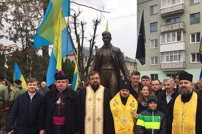 Єврейський комітет обурило відкриття в Житомирі пам'ятника ОУНівцю