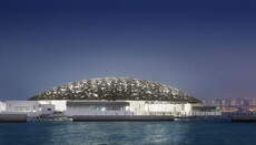 В арабском Лувре выставили экспонаты, посвященные истории иудаизма