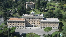 Папа Франциск уволил замглавы банка Ватикана 