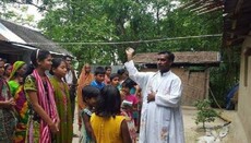 В Бангладеш пытаются выяснить, что произошло с пропадавшим священником