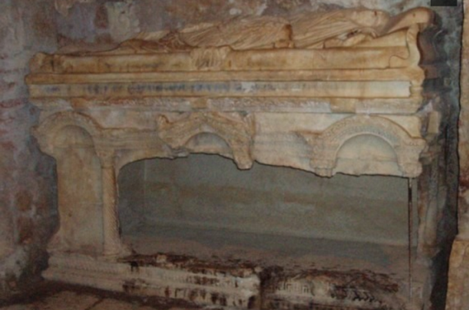 Ученые датировали останки из «могилы» святителя Николая Чудотворца в Турции