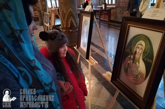 В київській Лаврі відкрилась виставка вишитих ікон (ФОТО)