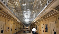 В Британії розповіли, чим займаються ув'язнені на Різдво