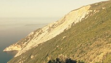 Портал Святої Гори Афон презентував фільм про печеру невидимих старців (ВІДЕО)