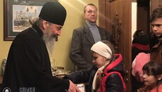 Блаженнейший Онуфрий вручил подарки детям-сиротам (ФОТО)