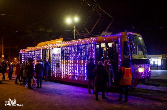Православна молодь привітала одеситів на Різдвяних трамваях