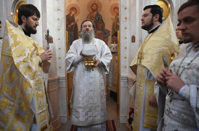 Чтобы жить с Богом, человек должен духовно возвыситься, – митрополит Лука 