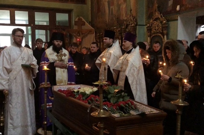 В одеському храмі УПЦ відспівали загиблого при виконанні інспектора поліції (ВІДЕО)