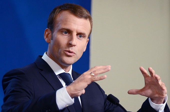 У Франції президент хоче оптимізувати іслам, але не говорить, як саме