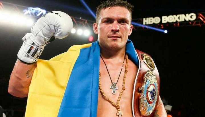 Непереможений український боксер-професіонал, чемпіон світу за версіями WBO і WBC Олександр Усик