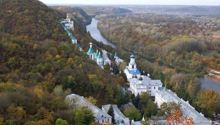 Свято-Успенська Святогірська лавра