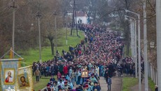 В Измаиле многотысячный крестный ход почтил Феодоровскую икону Богородицы