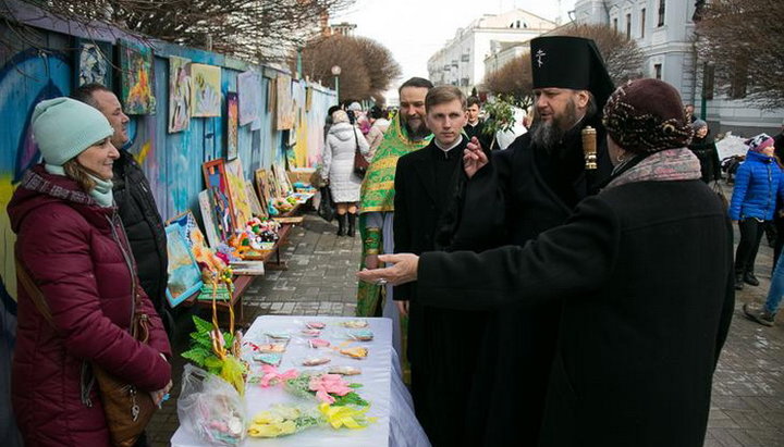 За один день ярмарки на нужды онкобольных детей было собрано более 37 000 грн