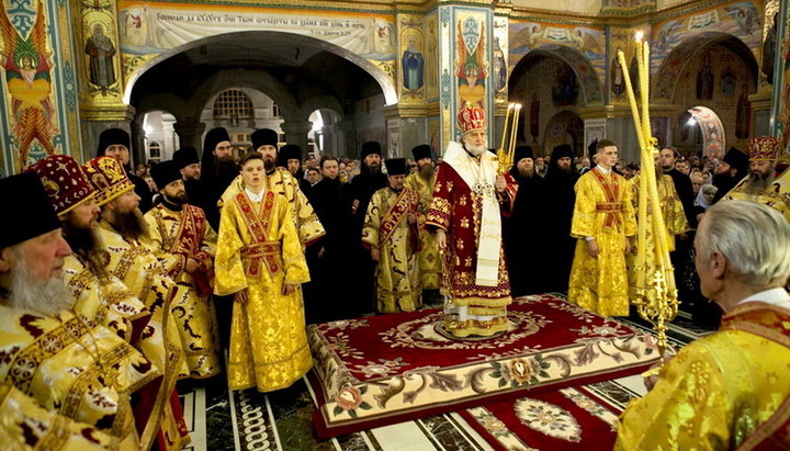 Metropolitan Vladimir of Pochaev led solemn Easter services