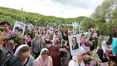 Святогорская лавра анонсирует крестный ход в День Победы