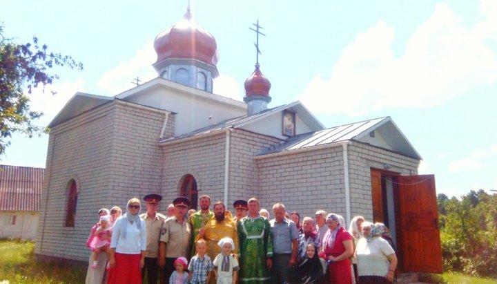 The Holy Protection Church and the UOC community in Krapivnia