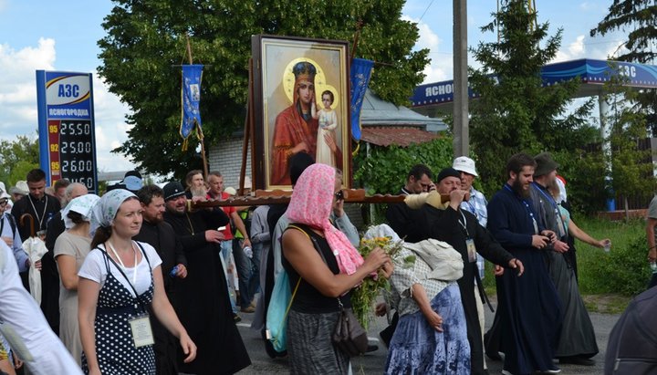 Чудотворная икона «Призри на смирение» 