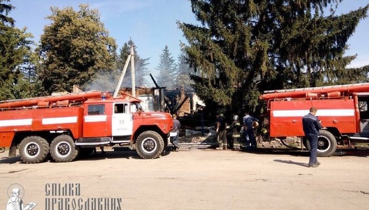 Сгоревший храм общины УПЦ стоял опечатанным