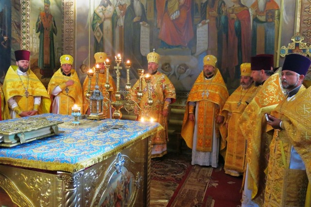 Богослужіння в Успенському соборі