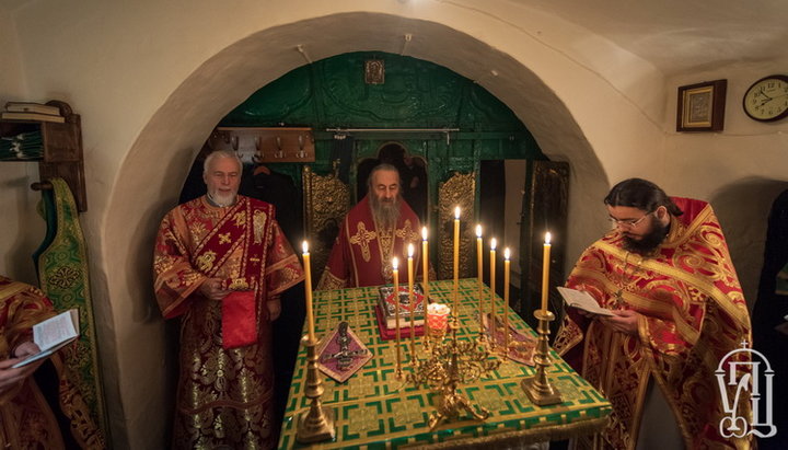 Перед початком засідання Священного Синоду Блаженніший Митрополит Київський і всієї України Онуфрій звершив Божественну літургію в храмі на честь преподобного Феодосія