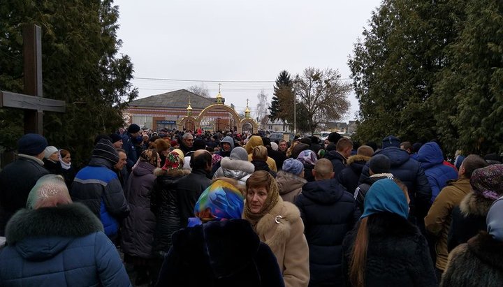 На Волыни община УПЦ в с. Скобелка отказалась переходить в ПЦУ